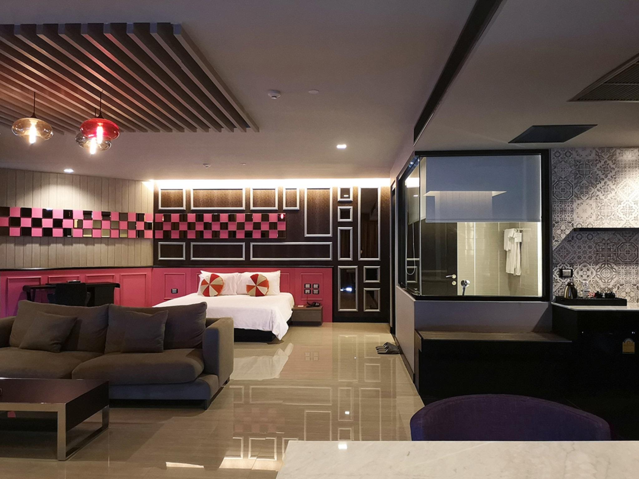 Tsix5 Phenomenal Hotel Pattaya Extérieur photo
