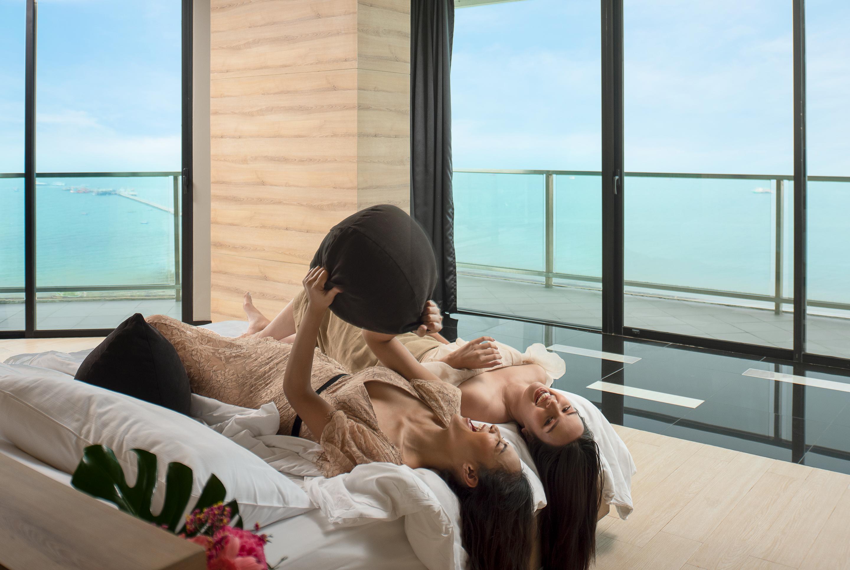 Tsix5 Phenomenal Hotel Pattaya Extérieur photo