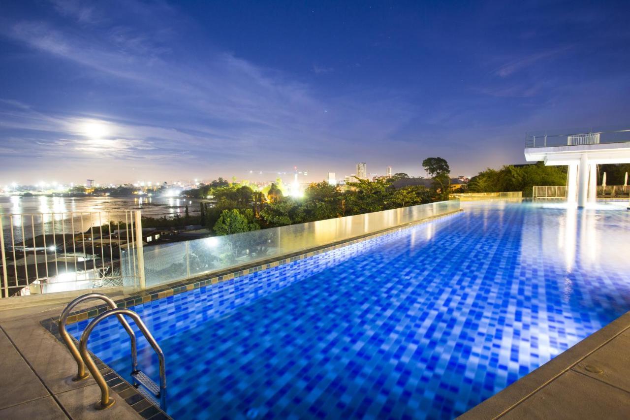 Tsix5 Phenomenal Hotel Pattaya Extérieur photo
